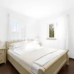Kastelir Villa