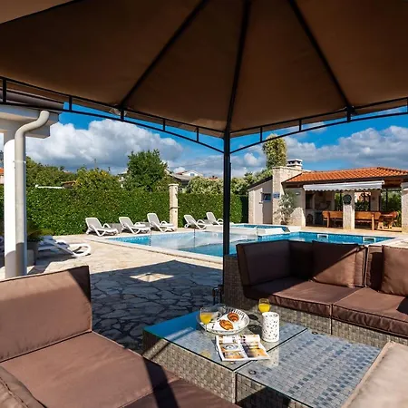 Kastelir Villa Kaštelir